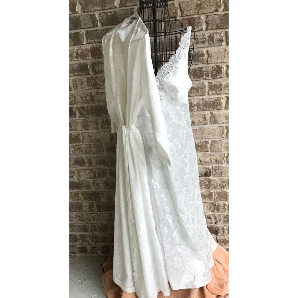 Vintage Linda Maxi Nightgown Robe Set Medium Cream Peignoir Lace Honeymo…